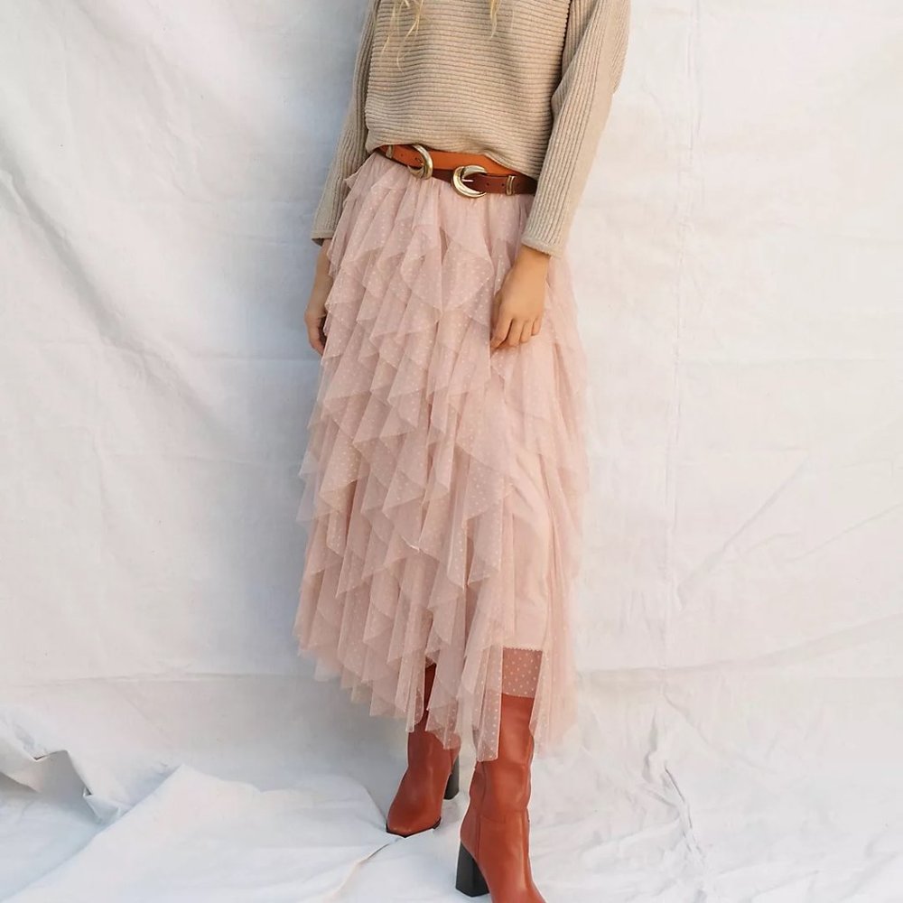 Anthopologie Tesia ruffled tulle midi skirt in rose